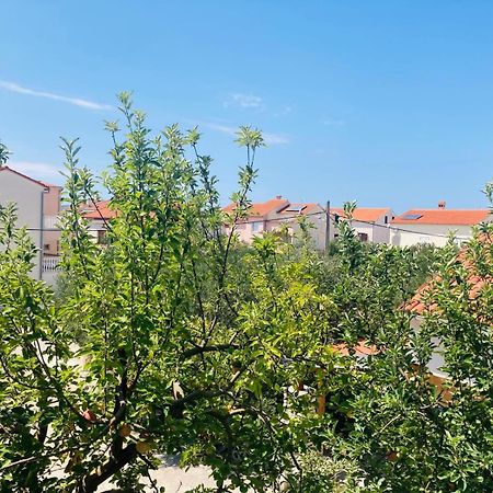 Apartment Mrkić Biograd Na Moru Bagian luar foto