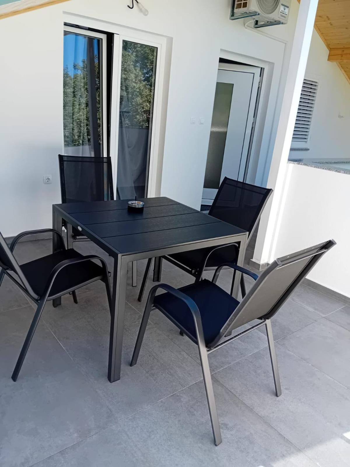 Apartment Mrkić Biograd Na Moru Bagian luar foto