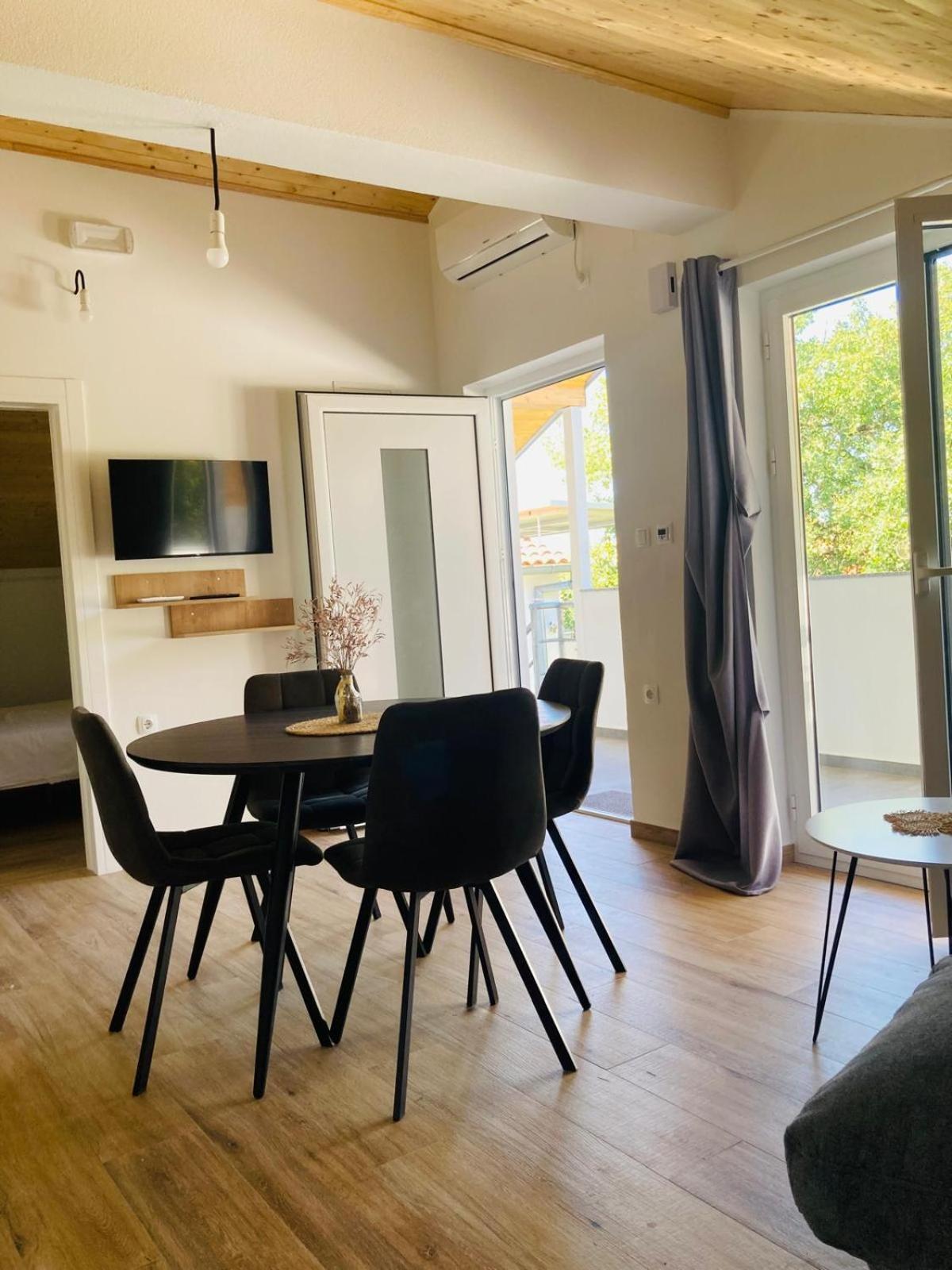 Apartment Mrkić Biograd Na Moru Bagian luar foto