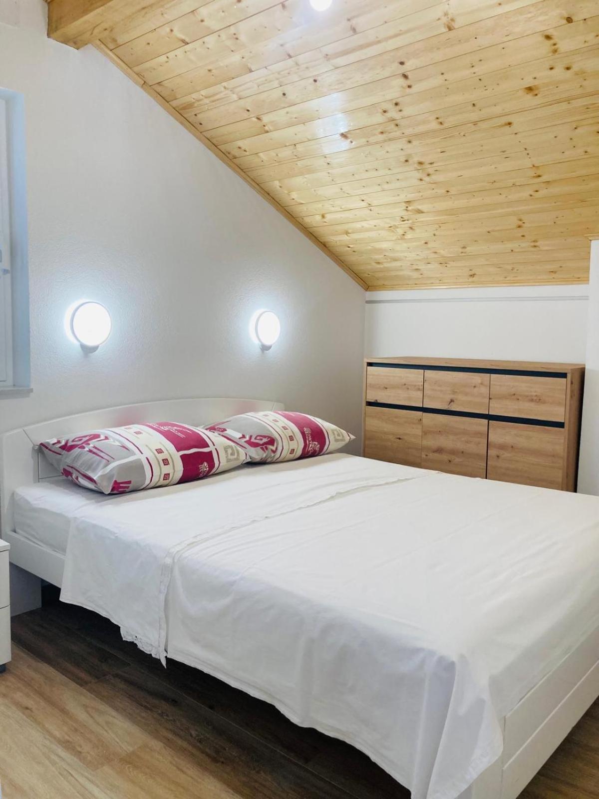Apartment Mrkić Biograd Na Moru Bagian luar foto