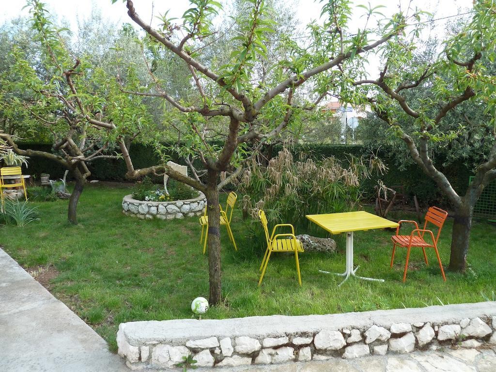 Apartment Mrkić Biograd Na Moru Bagian luar foto