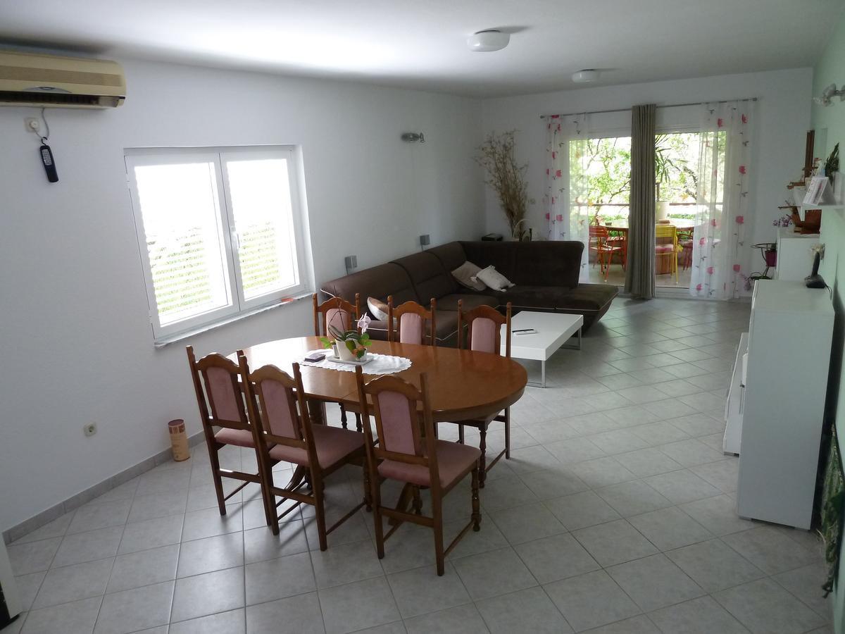 Apartment Mrkić Biograd Na Moru Bagian luar foto